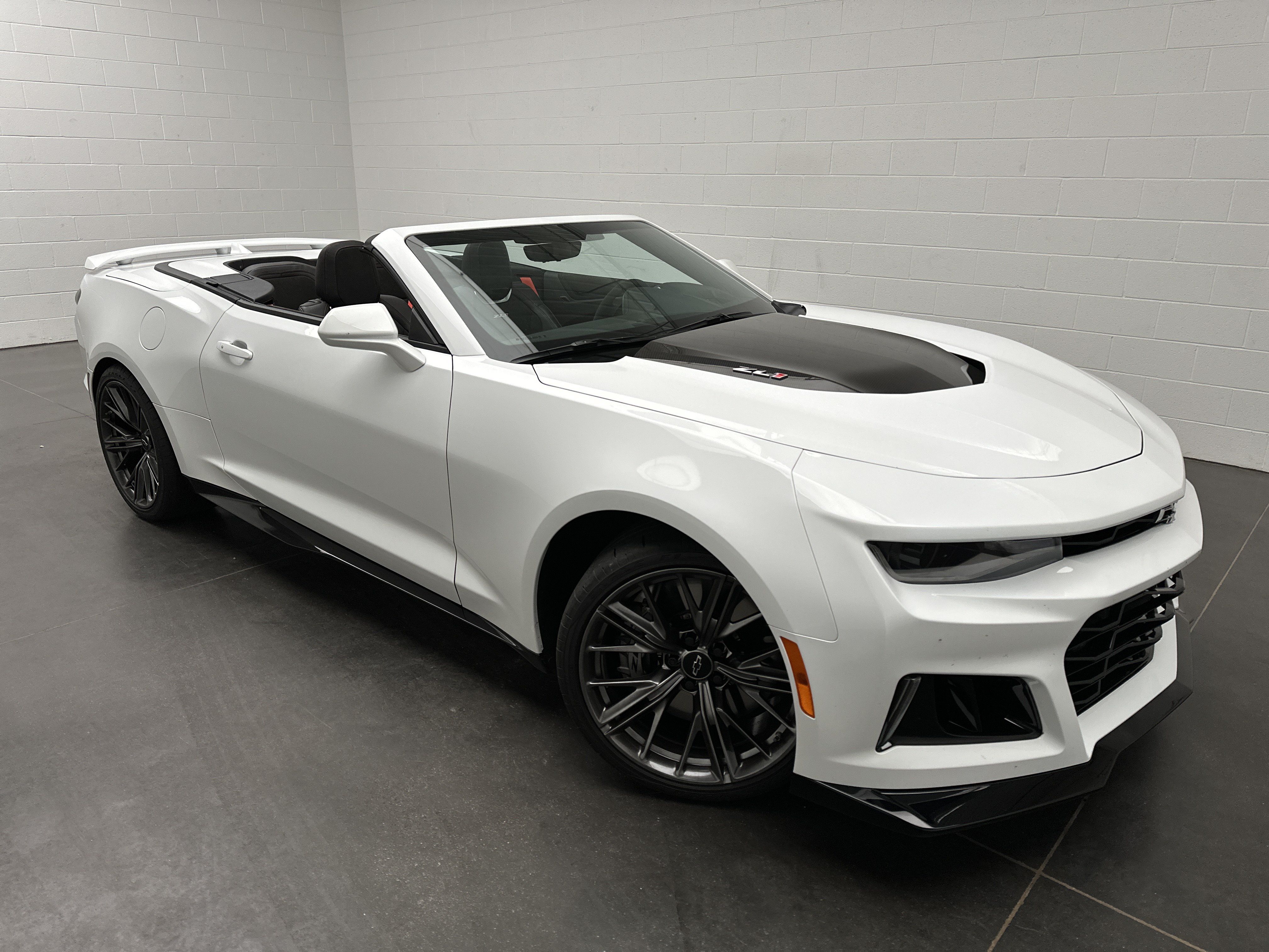 Used 2024 Chevrolet Camaro ZL1 RWD image 43