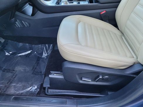 Used 2019 Ford Edge SEL w/ Equipment Group 201A image 23