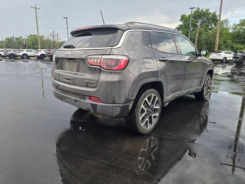 Used 2019 Jeep Compass Limited AWD/4WD image 4