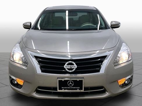 Used 2015 Nissan Altima 2.5 SV w/ Convenience Package FWD image 3