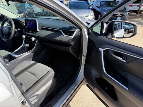 Used 2023 Toyota RAV4 XLE w/ Convenience Package image 18