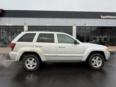 Used 2006 Jeep Grand Cherokee Limited image 8
