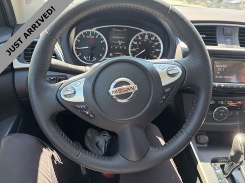 Certified 2018 Nissan Sentra SV image 12