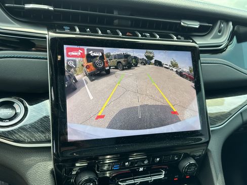 New 2025 Jeep Grand Cherokee Trailhawk w/ Luxury Tech Group III image 25