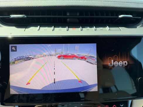 New 2026 Jeep Grand Cherokee Limited RWD image 12