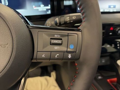 New 2026 Nissan Kicks SR image 19