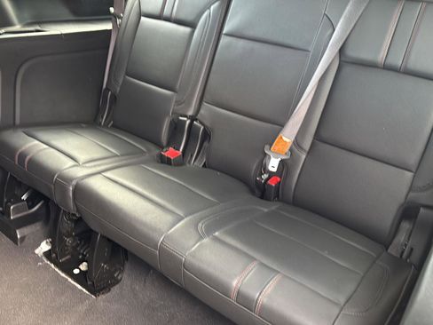 Certified 2024 Chevrolet Suburban RST image 18