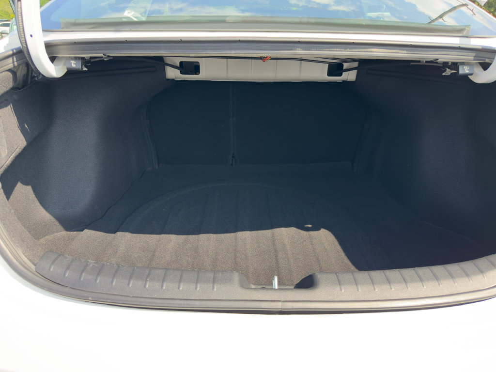 Used 2024 Kia Forte LXS w/ LXS Technology Package FWD image 16