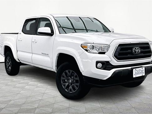 Used 2023 Toyota Tacoma SR5 image 12