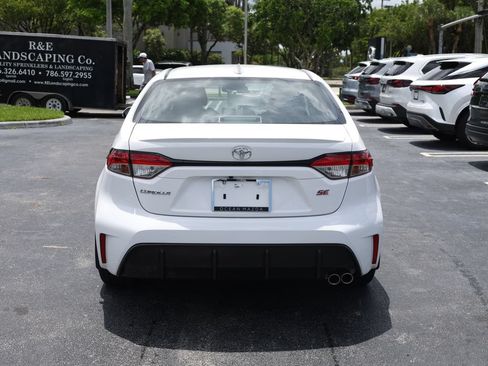 Used 2024 Toyota Corolla SE FWD image 6