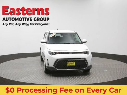 Used 2024 Kia Soul LX w/ Option Group 015 FWD image 49