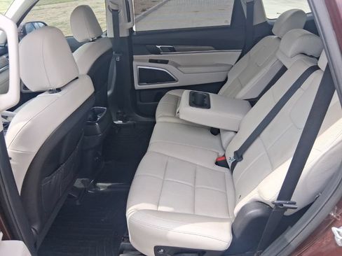 Used 2021 Kia Telluride EX w/ Towing Package AWD/4WD image 11