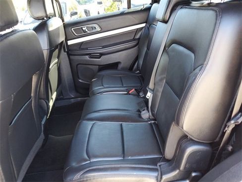 Used 2017 Ford Explorer XLT w/ Equipment Group 202A image 27