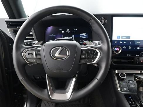 Used 2025 Lexus GX 550 w/ Accessory Package (2T) AWD/4WD image 6