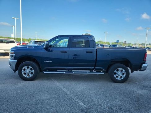 Used 2025 RAM 2500 Big Horn AWD/4WD image 6