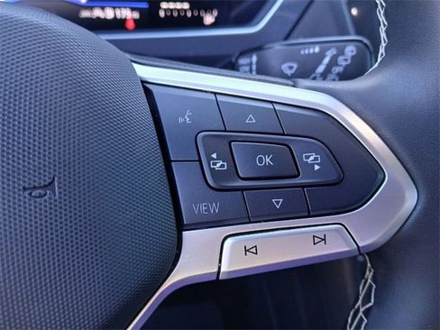 Used 2024 Volkswagen Tiguan S image 17