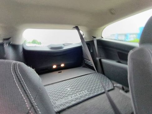 Used 2017 Chevrolet Traverse LT FWD image 18
