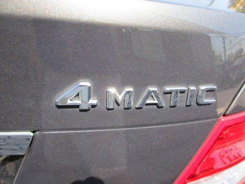 Used 2010 Mercedes-Benz C 300 4MATIC Sedan image 11