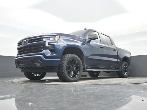 Used 2023 Chevrolet Silverado 1500 RST AWD/4WD image 25