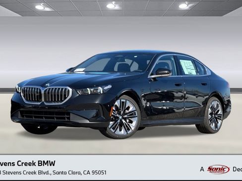 New 2026 BMW 530i w/ Premium Package image 1