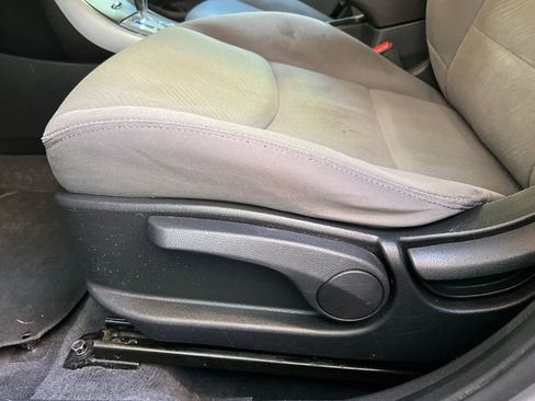 Used 2013 Hyundai Elantra GLS w/ Preferred Pkg FWD image 15