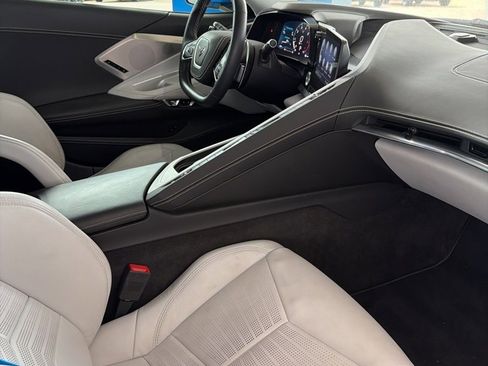 Used 2020 Chevrolet Corvette Stingray w/ 3LT Preferred Equipment Group image 34