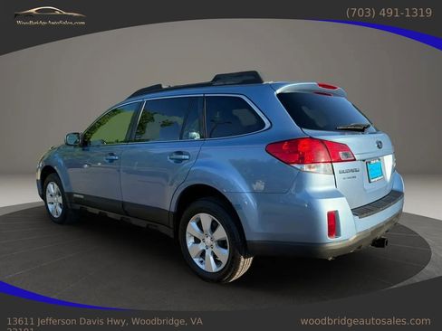 Used 2011 Subaru Outback 2.5i Premium image 5