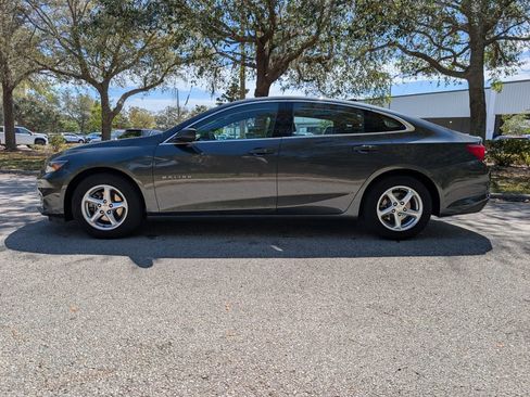 Used 2017 Chevrolet Malibu LS image 5