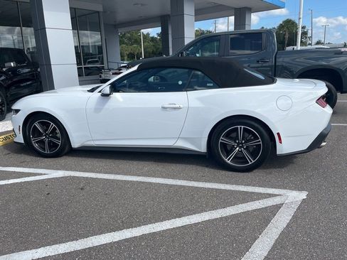 Used 2025 Ford Mustang Premium RWD image 6