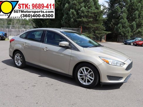 Used 2016 Ford Focus SE FWD image 10