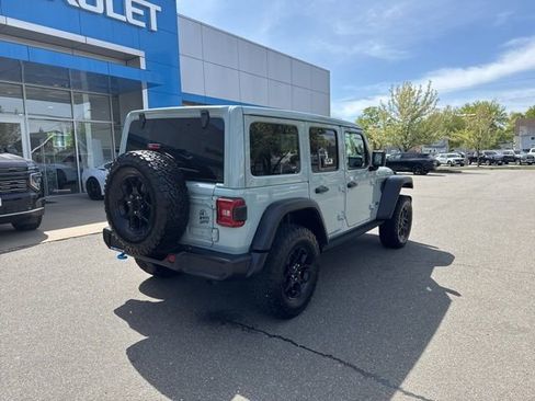 Used 2024 Jeep Wrangler Unlimited AWD/4WD image 6