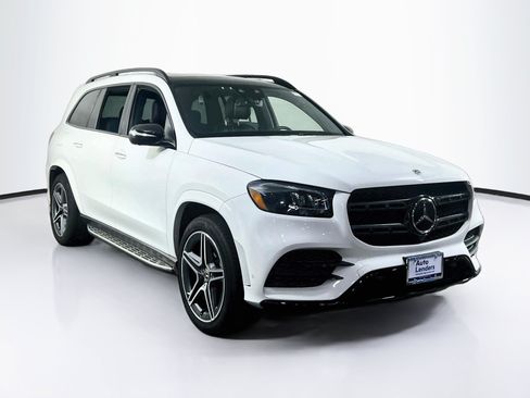 Used 2022 Mercedes-Benz GLS 450 4MATIC image 3