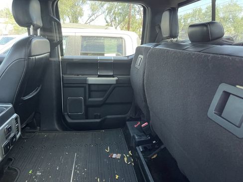 Used 2018 Ford F150 Lariat w/ Equipment Group 502A Luxury AWD/4WD image 9