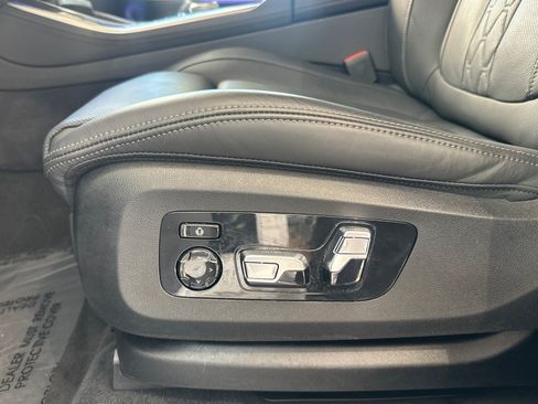 Used 2025 BMW X5 M60i AWD/4WD image 14