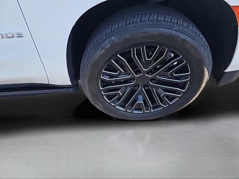 Used 2021 Chevrolet Tahoe High Country image 15