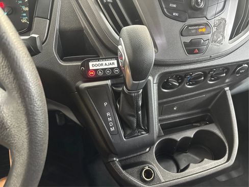 Used 2017 Ford Transit 150 148 Medium Roof RWD image 40