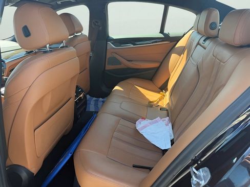 Used 2020 BMW 530i xDrive w/ M Sport Package AWD/4WD image 6