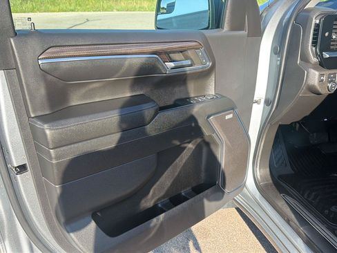 Used 2024 Chevrolet Silverado 1500 RST w/ Convenience Package II AWD/4WD image 12