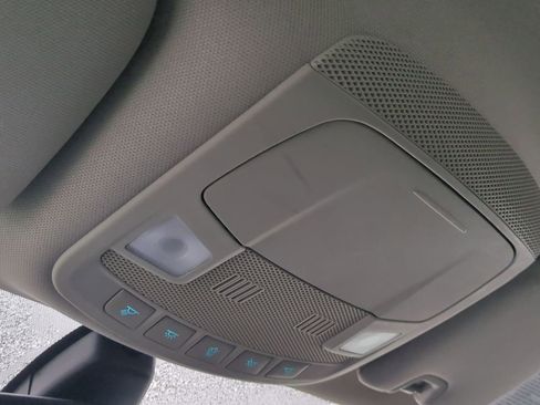 Used 2020 Ford Fusion SE image 27