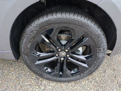 New 2026 Jaguar F-PACE R-Dynamic S image 32