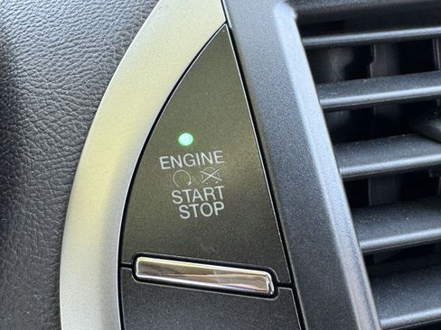 Used 2018 Lincoln MKC Select w/ Select Plus Package image 30