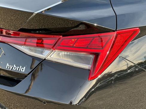 Used 2023 Hyundai Elantra Limited image 27