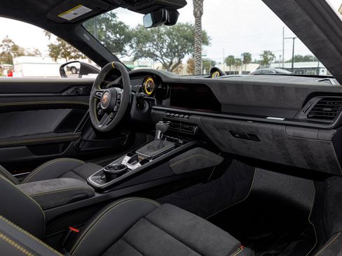 Used 2025 Porsche 911 GT3 RS image 63