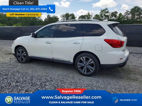 Used 2019 Nissan Pathfinder Platinum FWD image 3