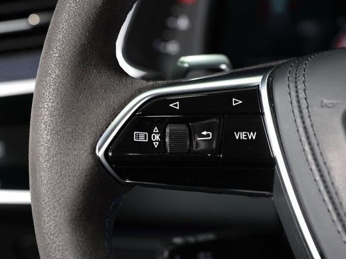 Used 2025 Audi RS 6 performance w/ Blue RS Design Package Plus image 40