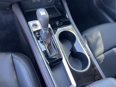 New 2025 Nissan Altima 2.5 SR image 13