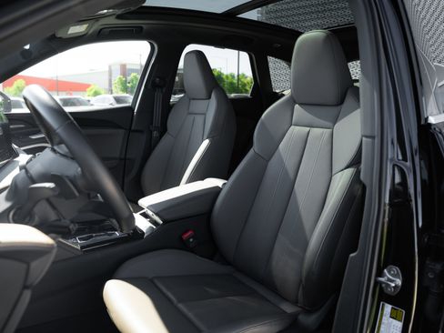 Certified 2025 Audi Q5 Premium Plus w/ Premium Plus AWD/4WD image 23