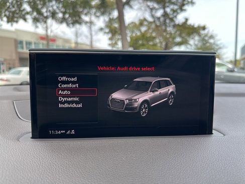 Used 2018 Audi Q7 3.0T Prestige image 59