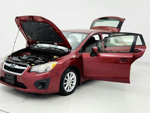 Used 2014 Subaru Impreza 2.0i Premium w/ All-Weather Package w/CVT AWD/4WD image 9