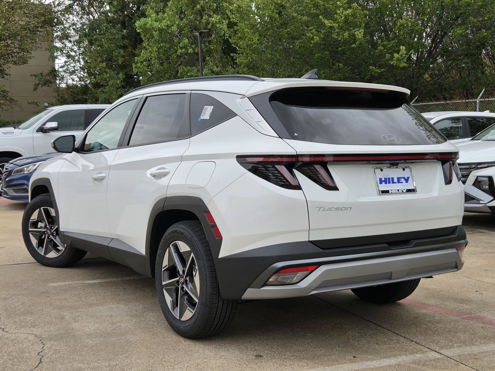 New 2026 Hyundai Tucson SEL FWD image 3